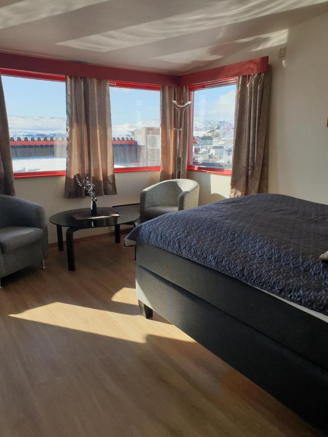 Mehamn Arctic Hotel Eksteriør billede